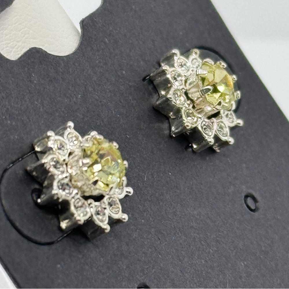 Vtg Avon adaptable sparkly stud earrings